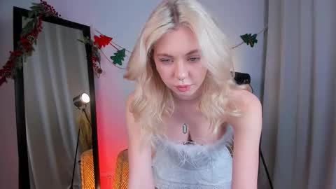 Hello my name is Cassie and my friend Nilo is also here online show from 16, 12, 2025