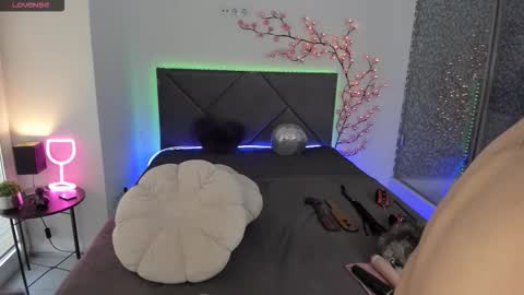 Cassie online show from 4, 2, 2026