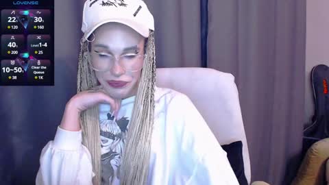 Cassie online show from 13, 12, 2024