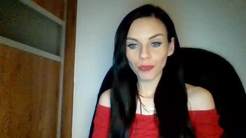Cassie online show from 28, 2, 2025