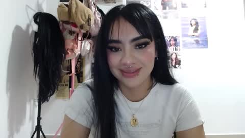 Mila online show from 13, 10, 2025