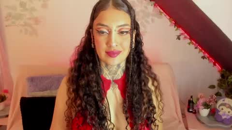 Cata green model independient online show from 8, 1, 2025