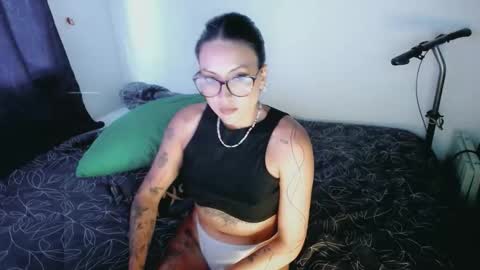 Snapshot of cata_time chatting on 15, 10, 2025 catalina online show from 15, 10, 2025