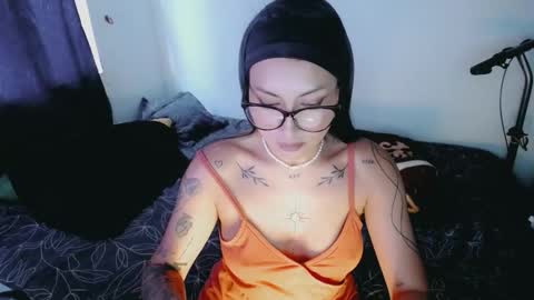 Snapshot of cata_time chatting on 20, 10, 2025 catalina online show from 20, 10, 2025