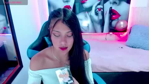Snapshot of catalehia_milk chatting on 13, 1, 2025 C A T A L E H I A online show from 13, 1, 2025
