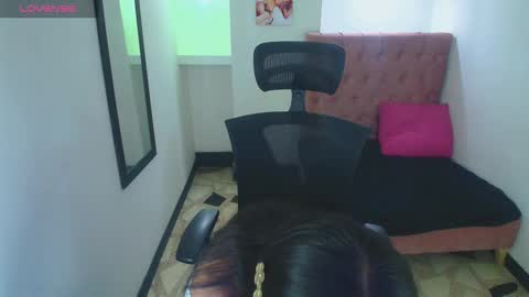Snapshot of catalehia_milk chatting on 31, 1, 2025 C A T A L E H I A online show from 31, 1, 2025