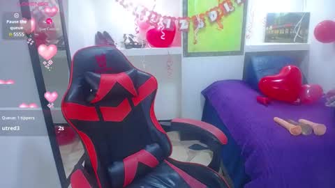 Snapshot of catalehia_milk chatting on 16, 2, 2025 C A T A L E H I A online show from 16, 2, 2025