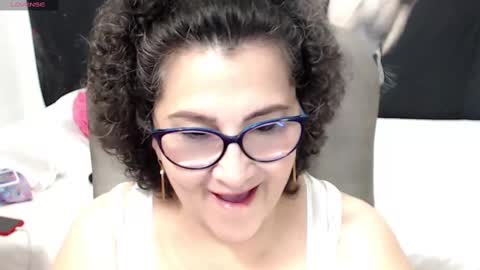 Snapshot of cataleya_mom_ chatting on 25, 2, 2025 cataleya online show from 25, 2, 2025