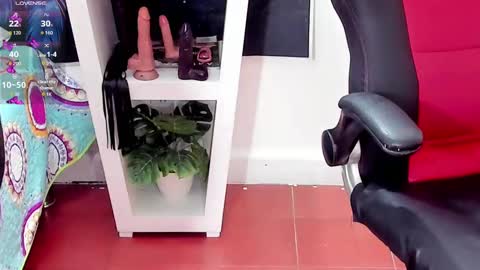 Snapshot of cataleya_mom_ chatting on 16, 9, 2025 cataleya online show from 16, 9, 2025