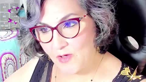 Snapshot of cataleya_mom_ chatting on 17, 9, 2025 cataleya online show from 17, 9, 2025