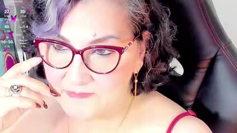 Snapshot of cataleya_mom_ chatting on 18, 9, 2025 cataleya online show from 18, 9, 2025