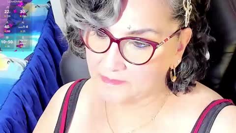 Snapshot of cataleya_mom_ chatting on 6, 10, 2025 cataleya online show from 6, 10, 2025