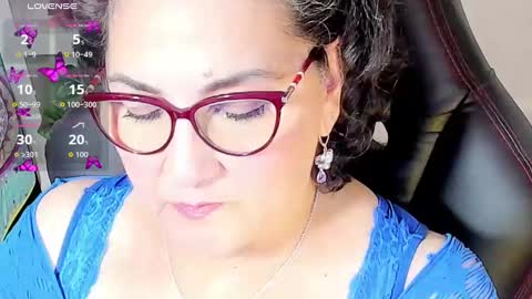 Snapshot of cataleya_mom_ chatting on 20, 10, 2025 cataleya online show from 20, 10, 2025