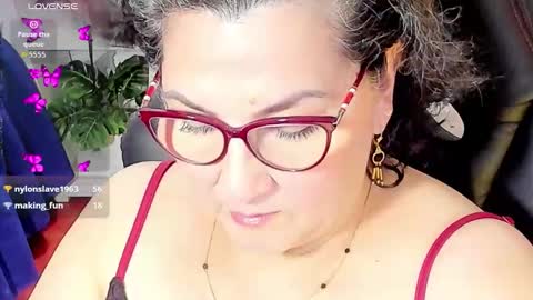 Snapshot of cataleya_mom_ chatting on 27, 10, 2025 cataleya online show from 27, 10, 2025