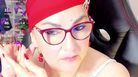 Snapshot of cataleya_mom_ chatting on 28, 10, 2025 cataleya online show from 28, 10, 2025