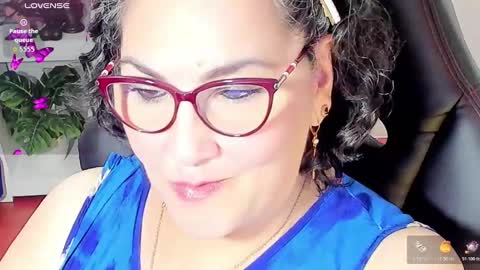 Snapshot of cataleya_mom_ chatting on 31, 10, 2025 cataleya online show from 31, 10, 2025