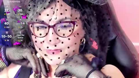 Snapshot of cataleya_mom_ chatting on 1, 11, 2025 cataleya online show from 1, 11, 2025