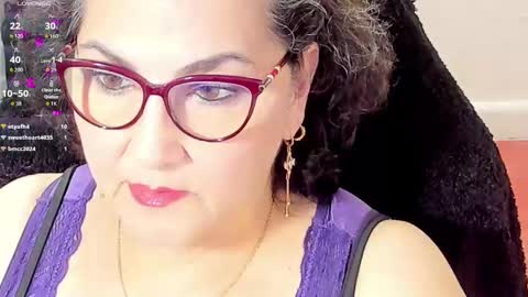 Snapshot of cataleya_mom_ chatting on 23, 11, 2025 cataleya online show from 23, 11, 2025