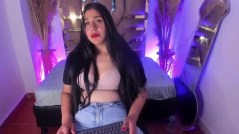 Catalina bustos online show from 28, 2, 2025
