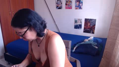 catalinaa_lovee online show from 8, 9, 2025