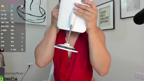 Snapshot of catalinaofficer chatting on 17, 11, 2025 Catalina Howard Aragon online show from 17, 11, 2025