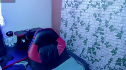  Mia   online show from 4, 11, 2025