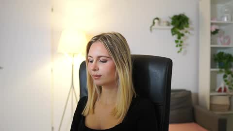 catecrago  online show from 17, 10, 2025