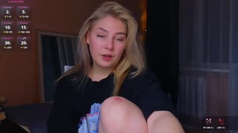 Snapshot of catherine_river chatting on 16, 10, 2025 Catherine online show from 16, 10, 2025