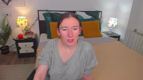 Snapshot of catherinewalls chatting on 2, 12, 2024 Catrin online show from 2, 12, 2024