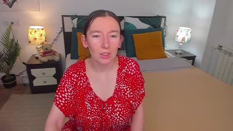 Snapshot of catherinewalls chatting on 14, 12, 2024 Catrin online show from 14, 12, 2024