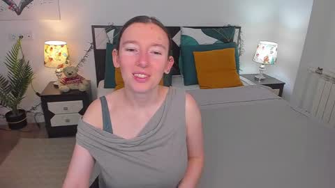 Snapshot of catherinewalls chatting on 17, 12, 2024 Catrin online show from 17, 12, 2024