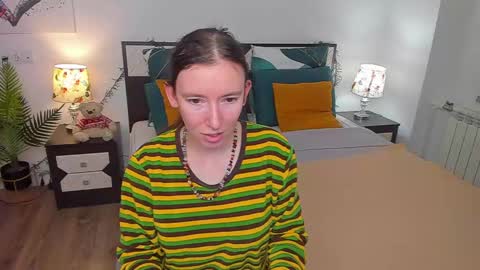 Snapshot of catherinewalls chatting on 27, 2, 2025 Catrin online show from 27, 2, 2025