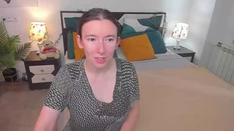 Snapshot of catherinewalls chatting on 12, 9, 2025 Catrin online show from 12, 9, 2025