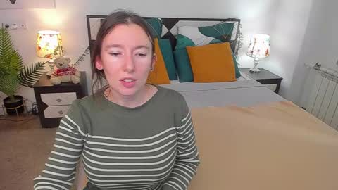 Snapshot of catherinewalls chatting on 28, 9, 2025 Catrin online show from 28, 9, 2025