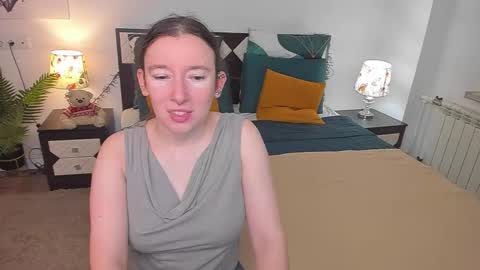 Snapshot of catherinewalls chatting on 14, 11, 2025 Catrin online show from 14, 11, 2025