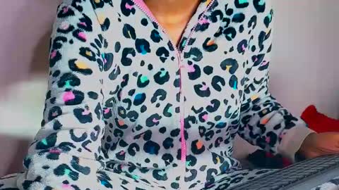 Snapshot of cathynoir chatting on 1, 11, 2025 catrine online show from 1, 11, 2025