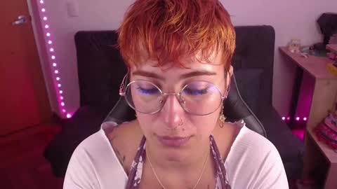 Snapshot of catsito chatting on 20, 10, 2025 im MIA -Independent Model MY OF is catsito3 online show from 20, 10, 2025