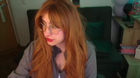 Snapshot of catsito chatting on 20, 11, 2025 im MIA -Independent Model MY OF is catsito3 online show from 20, 11, 2025