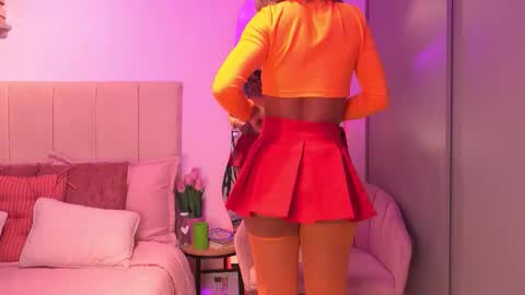 Snapshot of cattaleya_russ chatting on 2, 11, 2025 catta 3 online show from 2, 11, 2025