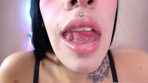 Cattleya online show from 25, 11, 2025