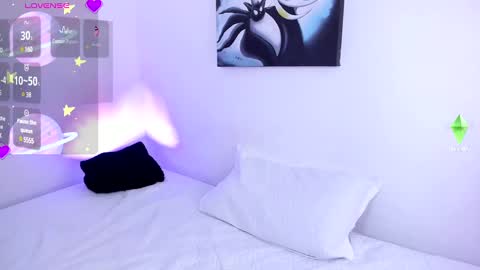 Snapshot of cattnamy chatting on 7, 3, 2025 CattNamy online show from 7, 3, 2025