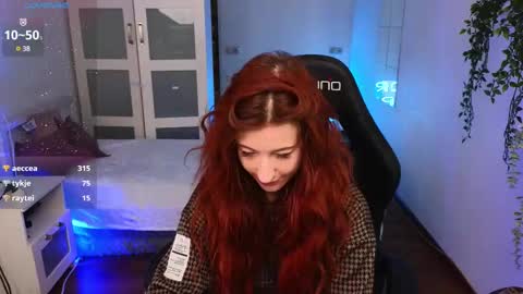 caty_cuddly online show from 23, 2, 2025