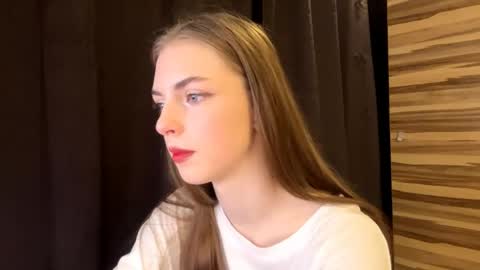 Polly online show from 2, 4, 2026