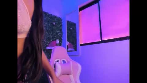 caylin_dolls_ online show from 29, 11, 2025