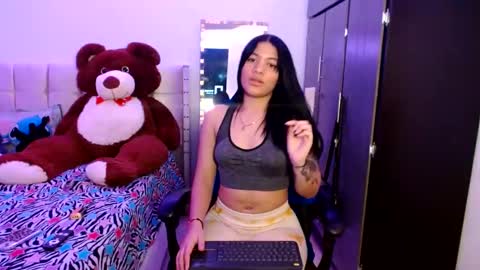 Caylinn online show from 10, 10, 2025