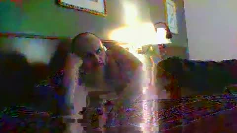 Snapshot of cborzbeyond22213 chatting on 18, 12, 2025 TheGoldenStroker222 online show from 18, 12, 2025