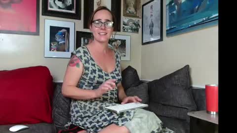 Cecily Saint Claire online show from 2, 10, 2025