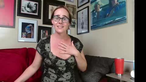 Snapshot of cecilysaintclaire chatting on 18, 10, 2025 Cecily Saint Claire online show from 18, 10, 2025