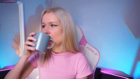 Celeste  online show from 14, 11, 2025