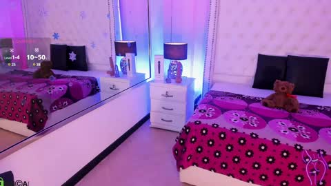 Celeste Wayne online show from 17, 12, 2024